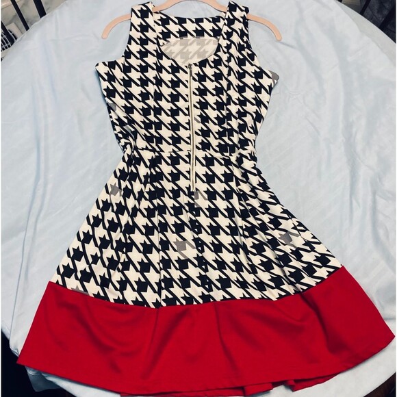 Charming Charlie Sleeveless Zip Up A-Line Dress Red Black White Houndstooth Sz S - Picture 1 of 10